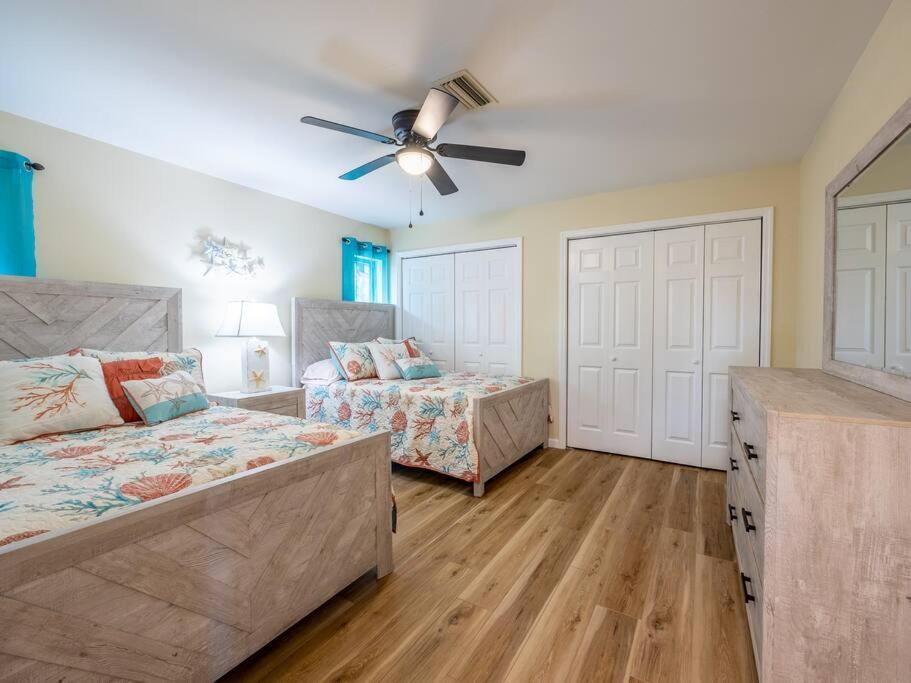 Englewood, Manasota Keys - 2 Bedroom Luxury Villa, Pool, Game Room, 6 Min To Beaches Next To Canal Екстериор снимка